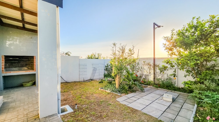 3 Bedroom Property for Sale in Zonnendal Western Cape